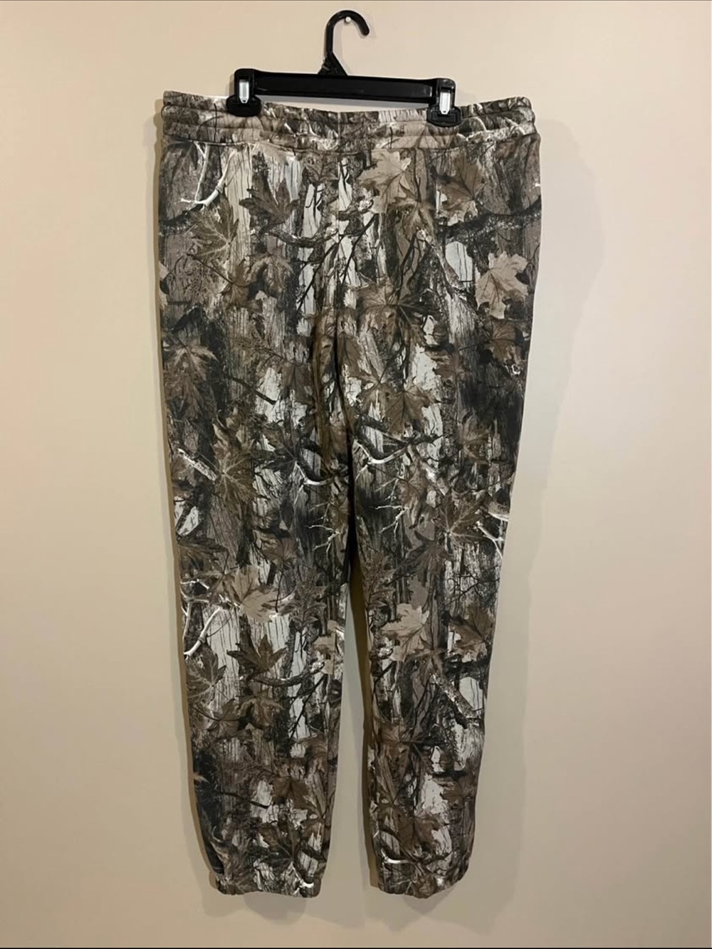 NWT Hollister camouflage trackpants